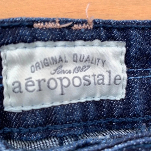 Aeropostale Dark Wash Distressed Jean Shorts - Picture 9 of 10